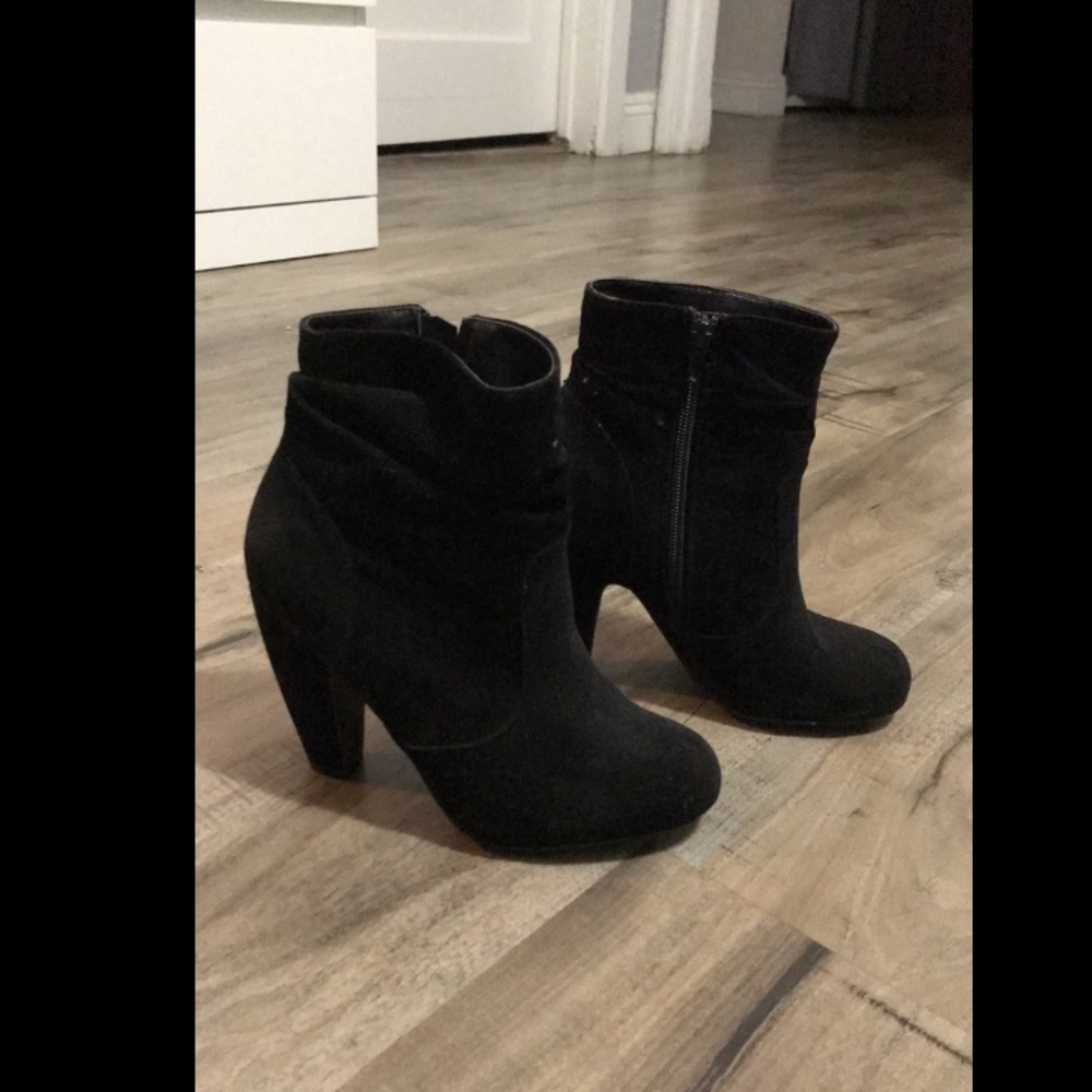 Black ankle booties